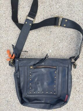UNIONBAY Y2K Black Interior Crossbody with Red Logo Tag